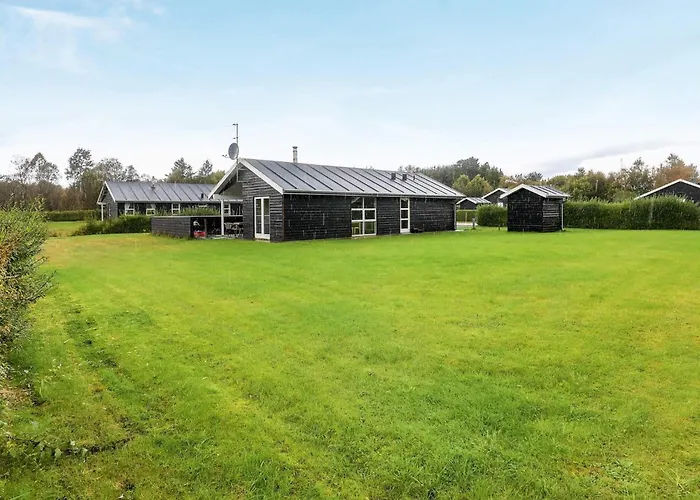 Dom wakacyjny 6 Person In Hals-by Traum Hals